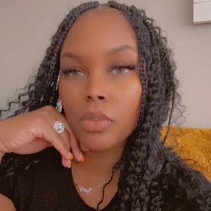 Meet your Posher, Whitley